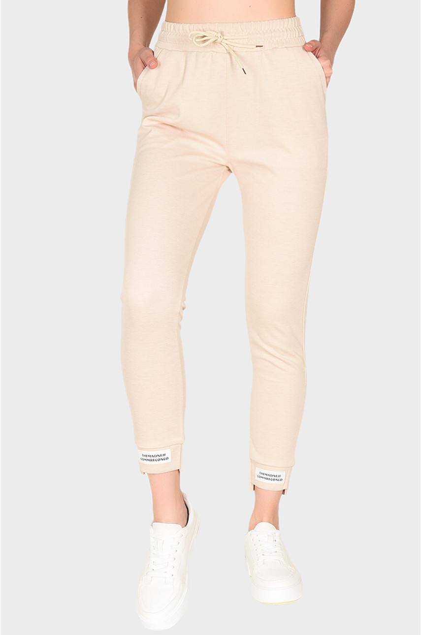 Спортивные штаны женские молочные А-3