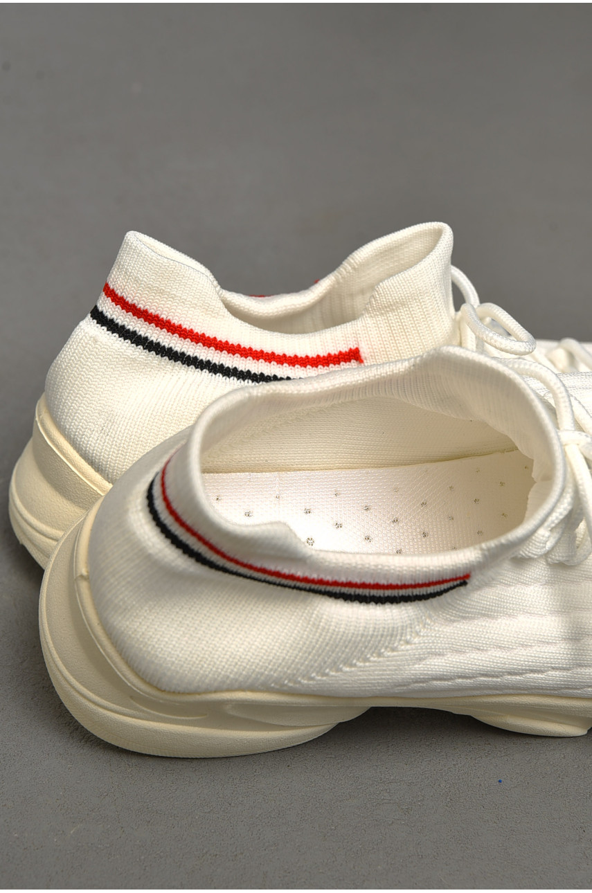 Кросівки жіночі білі 382 143910 Кросівки жіночі білі 382 143910