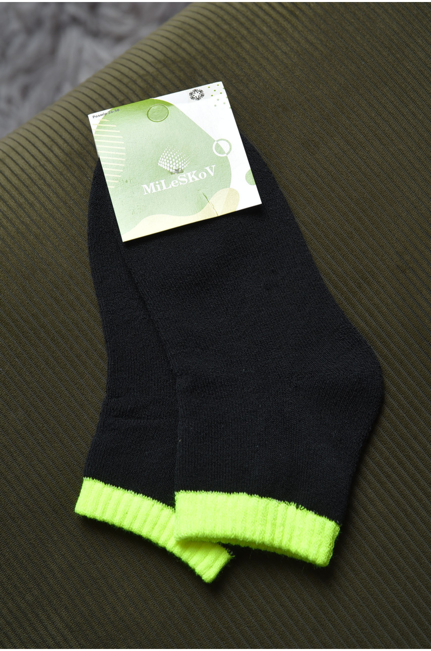Шкарпетки махрові для дівчинки чорні з салатовою гумкою розмір 26-30 154002