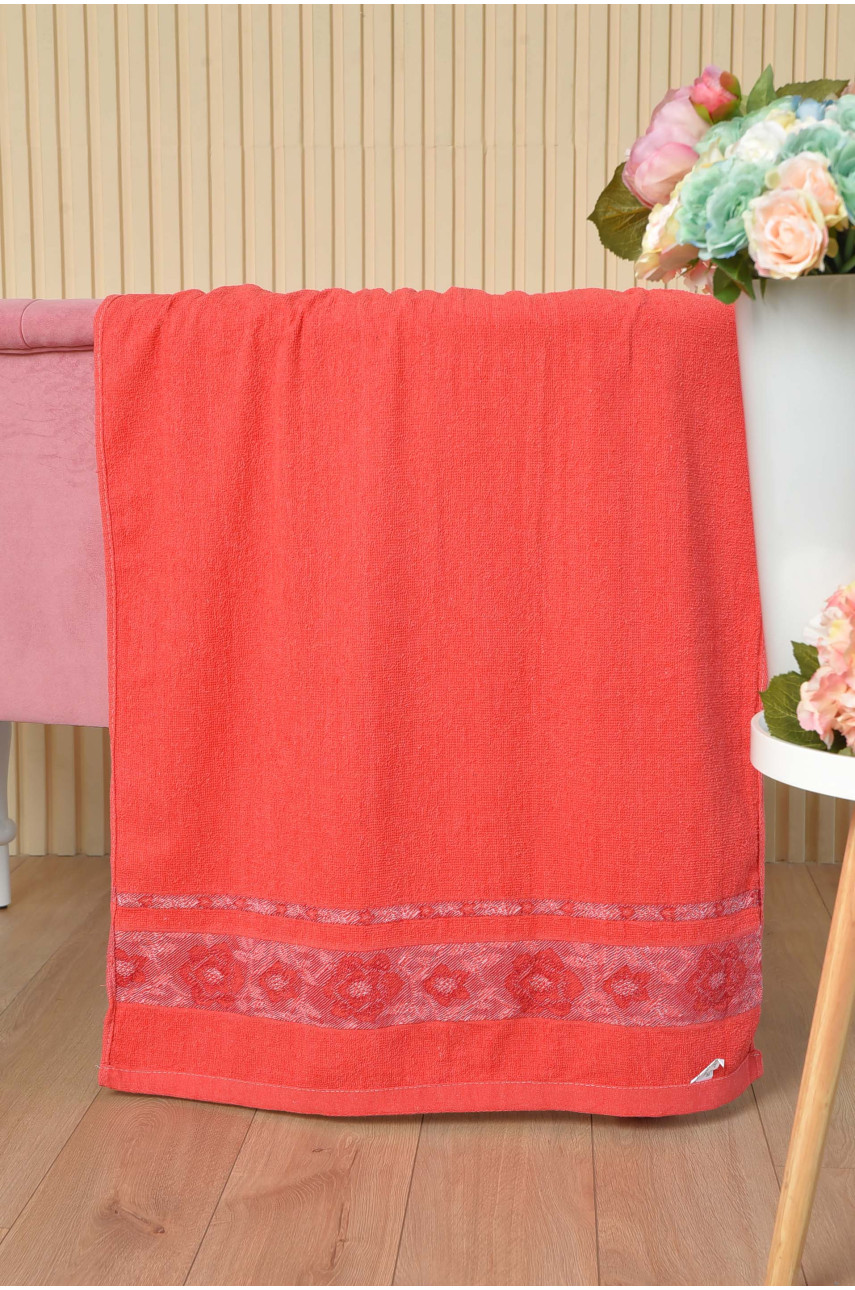 Полотенце банное махровое красного цвета 164210