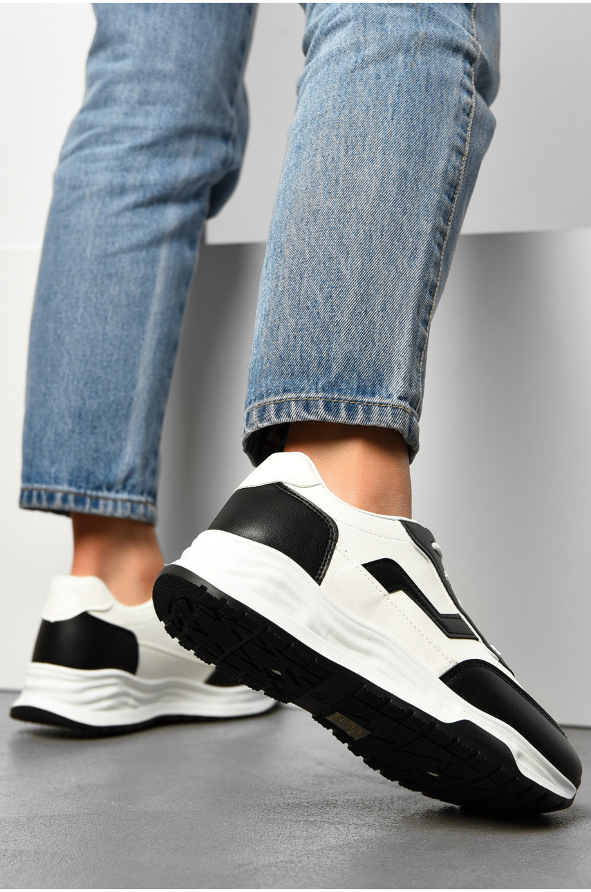 Кроссовки женские черно-белого цвета на шнуровке 186-130 165957