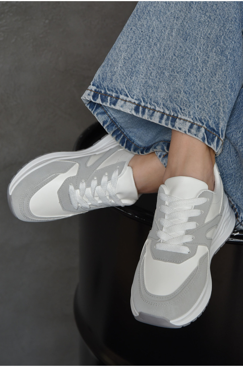 Кросівки жіночі біло-сірого кольору на шнурівці 186-157 165968