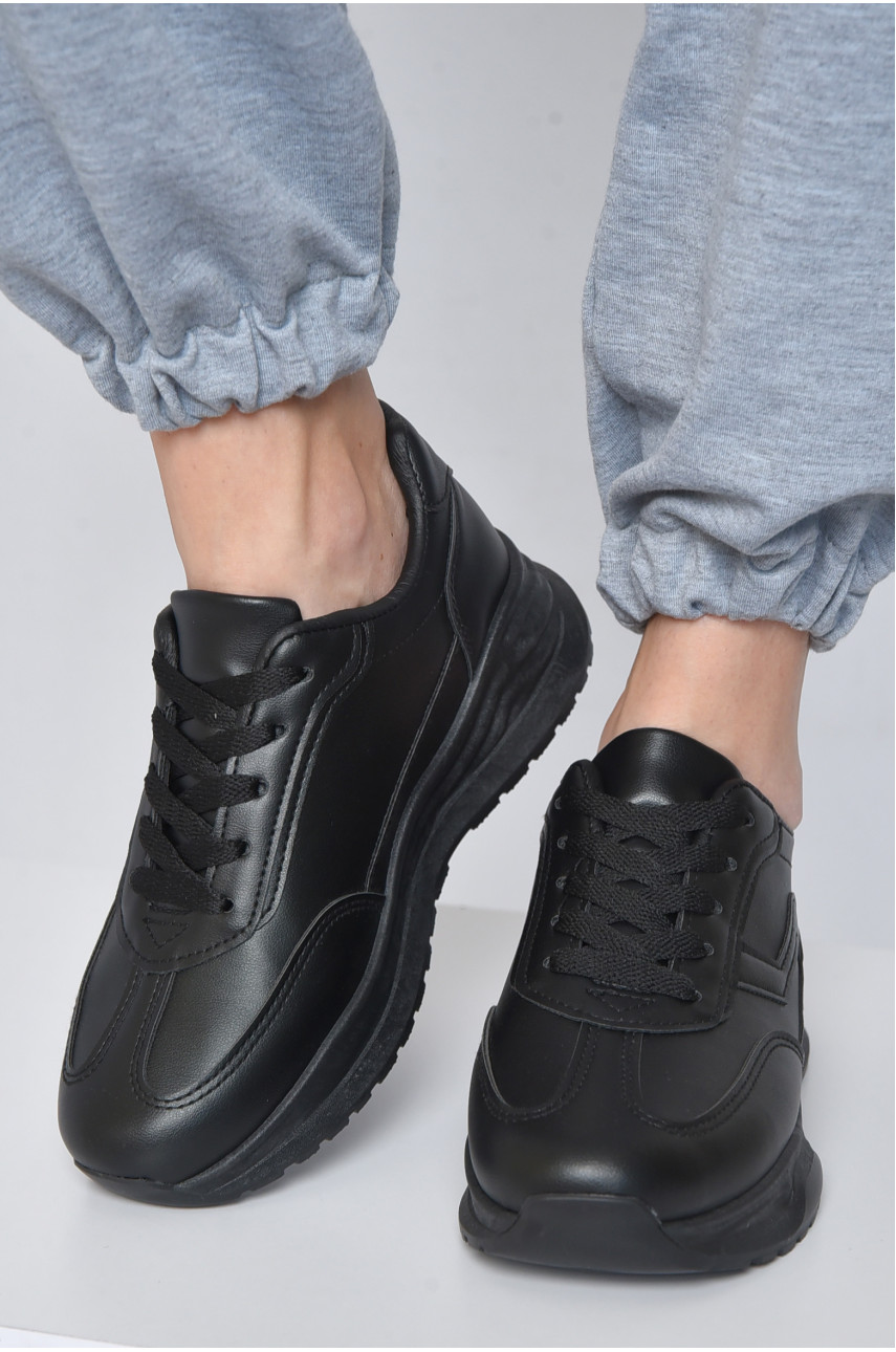 Кросівки жіночі чорного кольору на шнурівці 186-127 165969