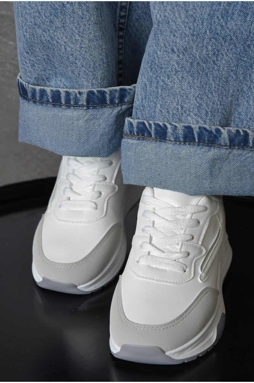 Кросівки жіночі білого кольору на шнурівці 186-114 165995