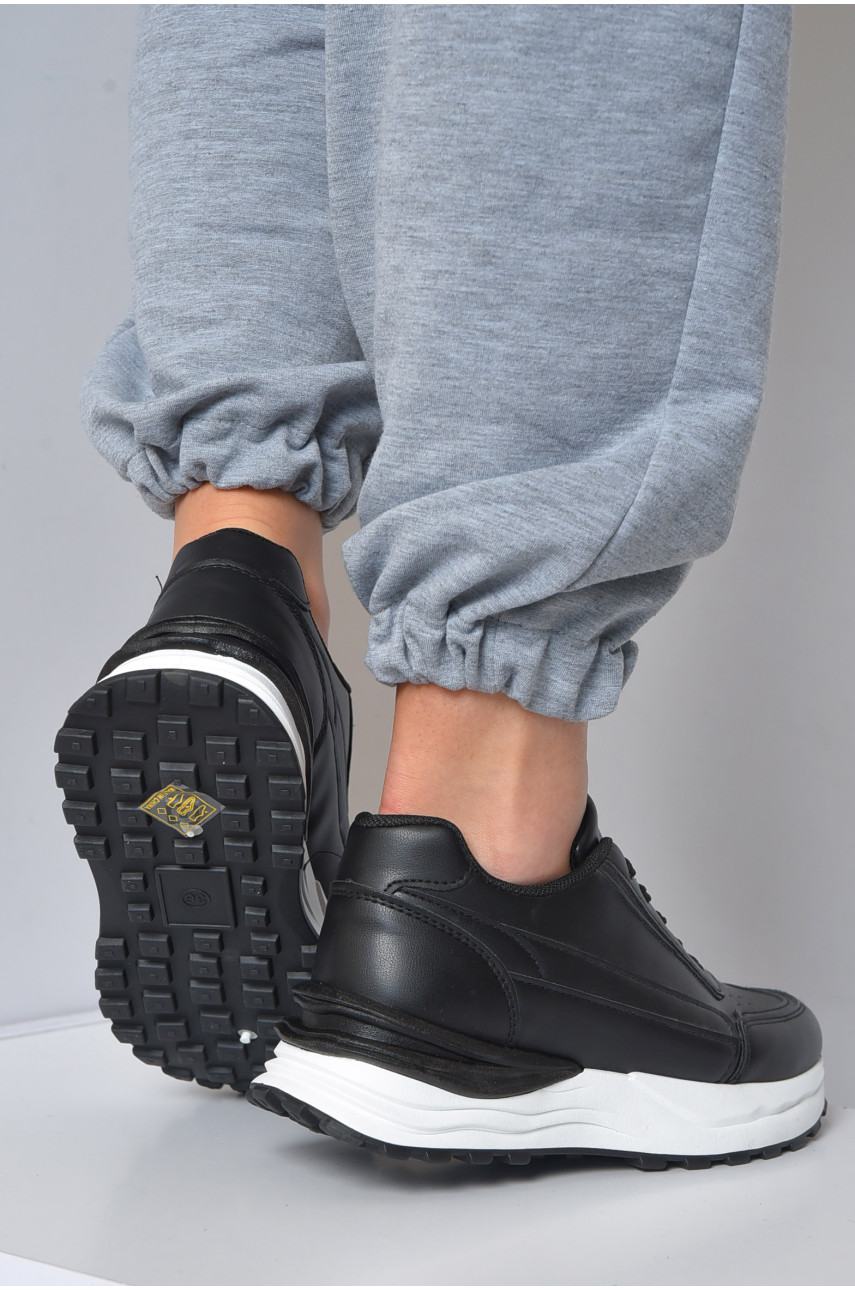 Кроссовки женские черного цвета на шнуровке 180-193 166011 Кроссовки женские черного цвета на шнуровке 180-193 166011