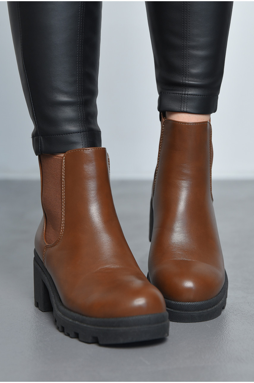 Ботинки женские демисезонные светло-коричневого цвета 168410