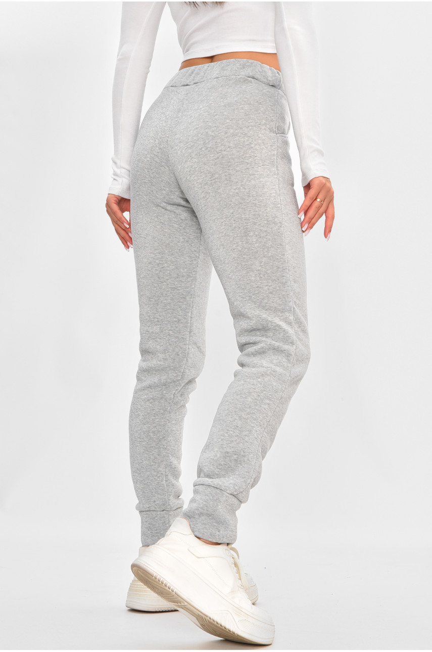 Спортивные штаны женские на флисе серого цвета 168629