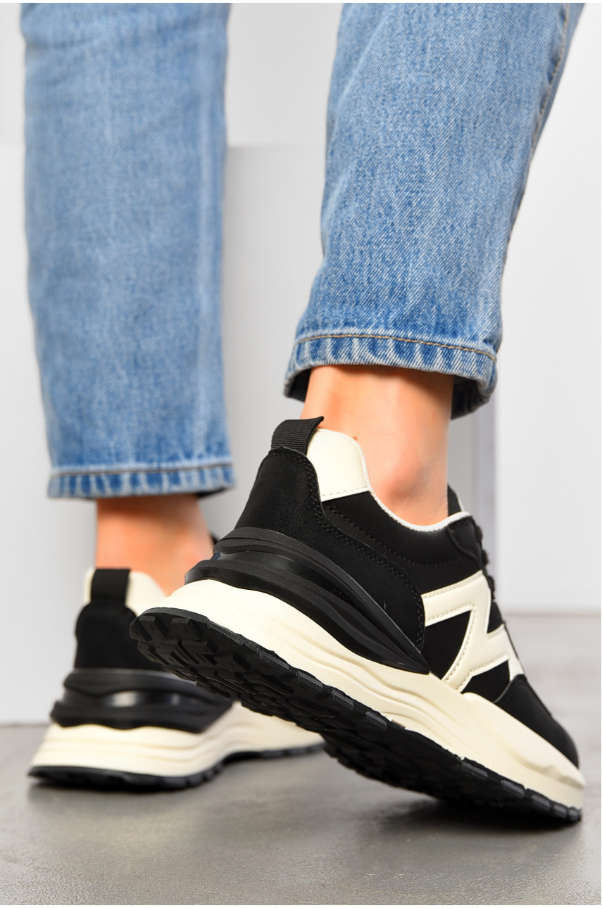 Кроссовки женские черного цвета на шнуровке CQ7301-1 171031