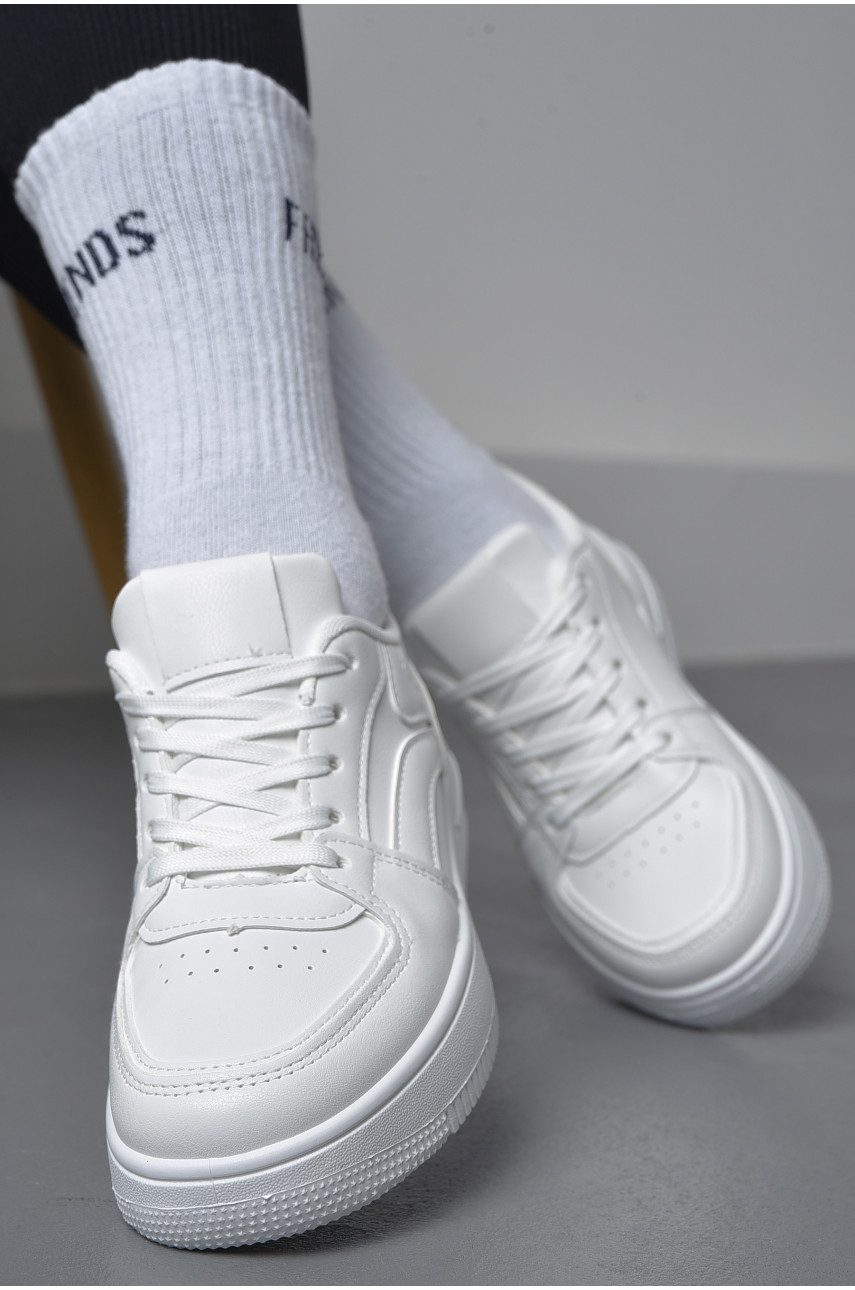 Кросівки жіночі білого кольору на шнурівці 103-2 172465