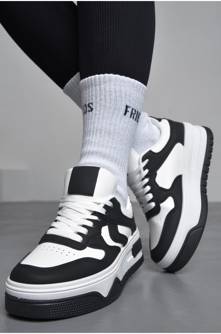 Кросівки жіночі чорно-білого кольору на шнурівці 95-5 172489