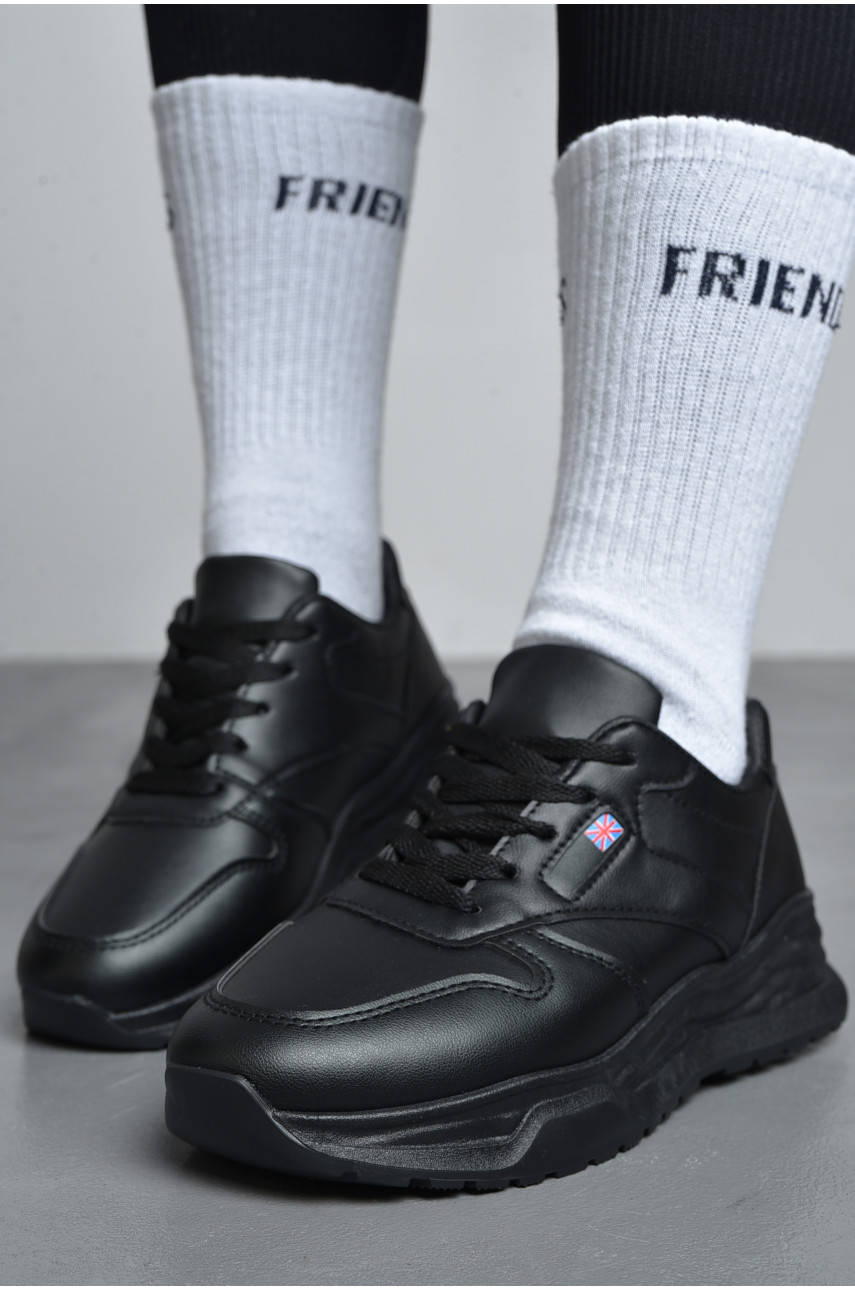 Кросівки жіночі чорного кольору на шнурівці 186-132 174225