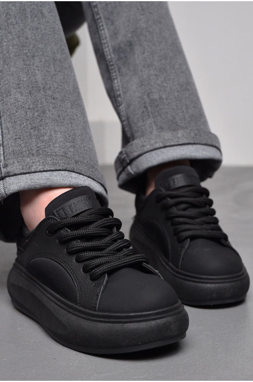 Кросівки жіночі чорного кольору на шнурівці 82-2 174397