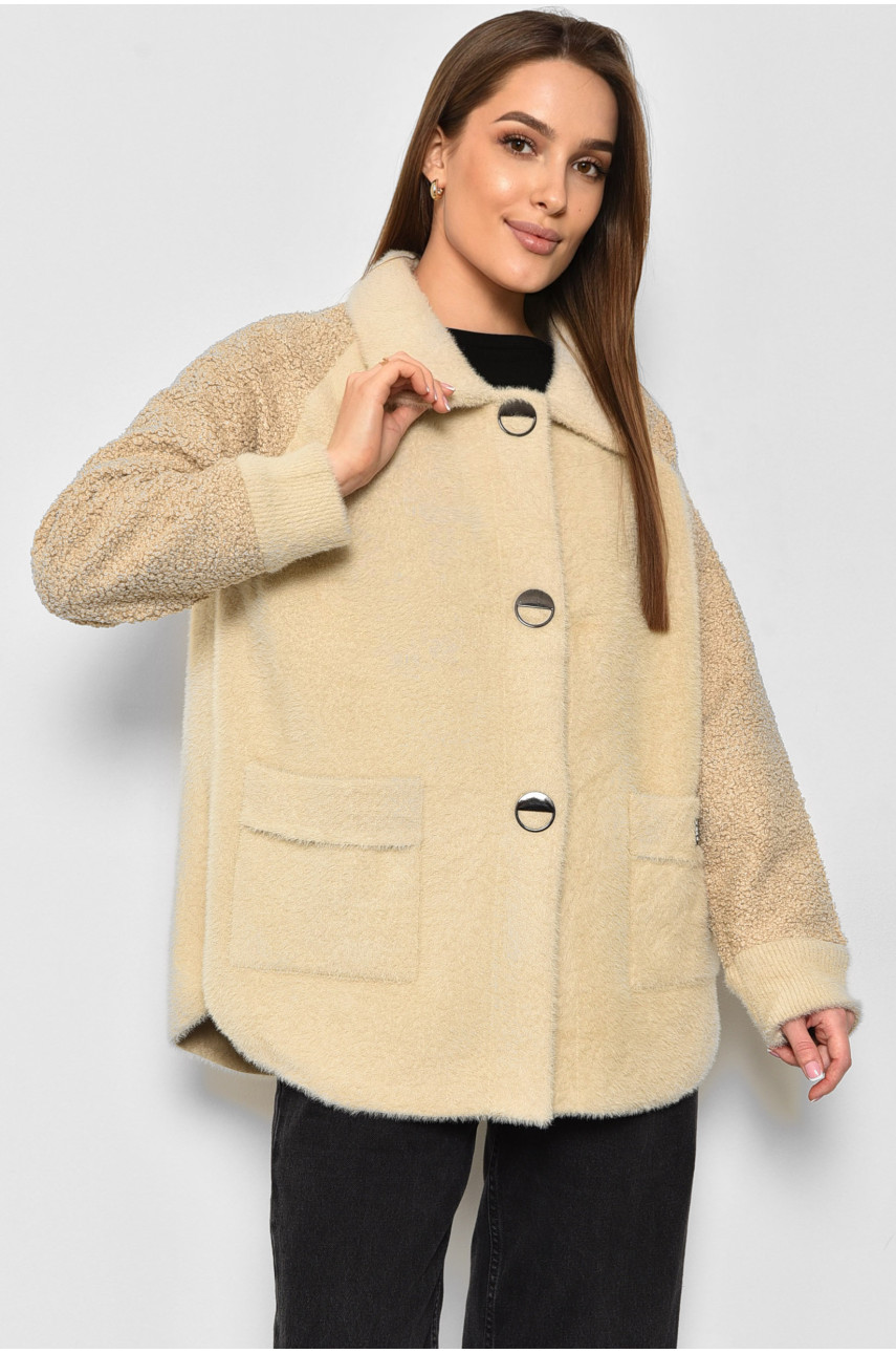 Пальто женское полубатальное из альпаки бежевого цвета 6631 175863