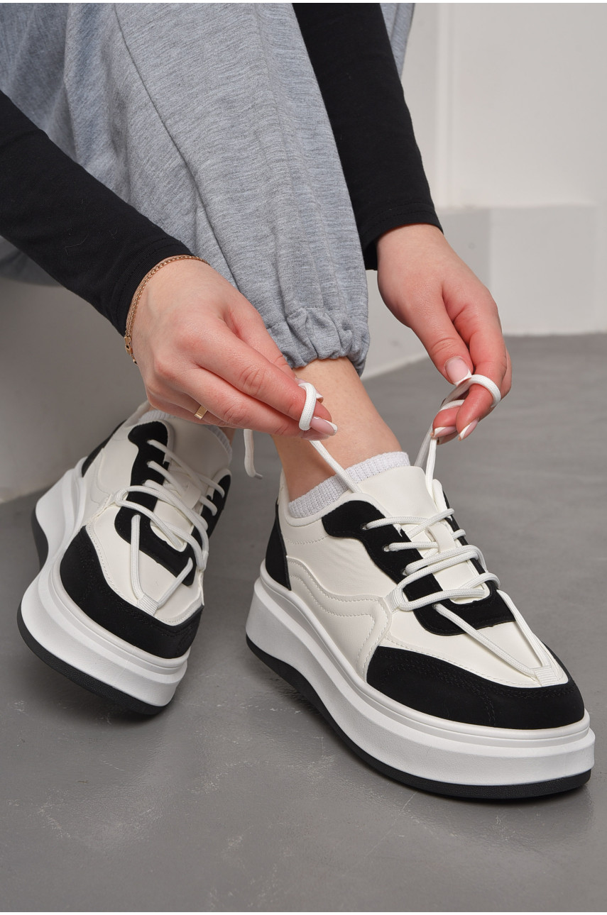 Кросівки жіночі чорно-білого кольору на шнурівці 188-196 176820