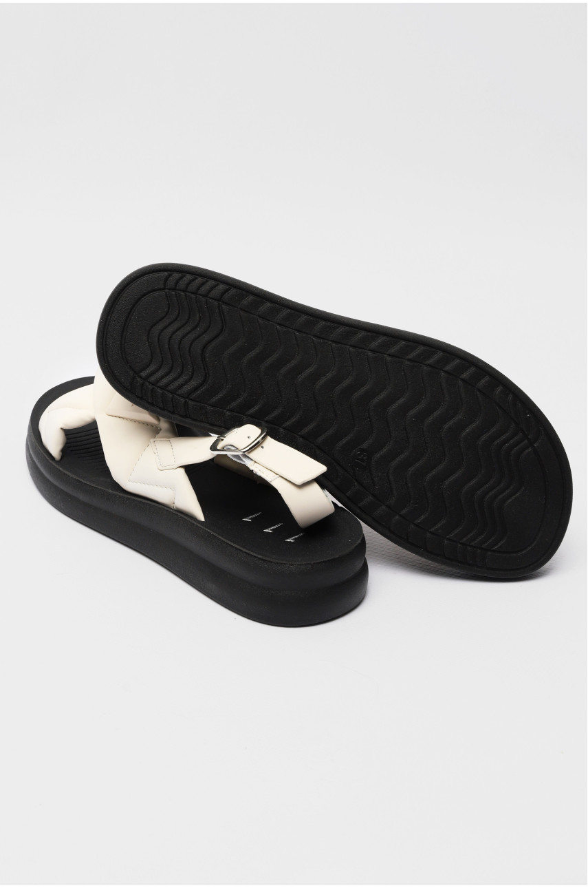 Босонiжки жіночі бежевого кольору 556-166 177520