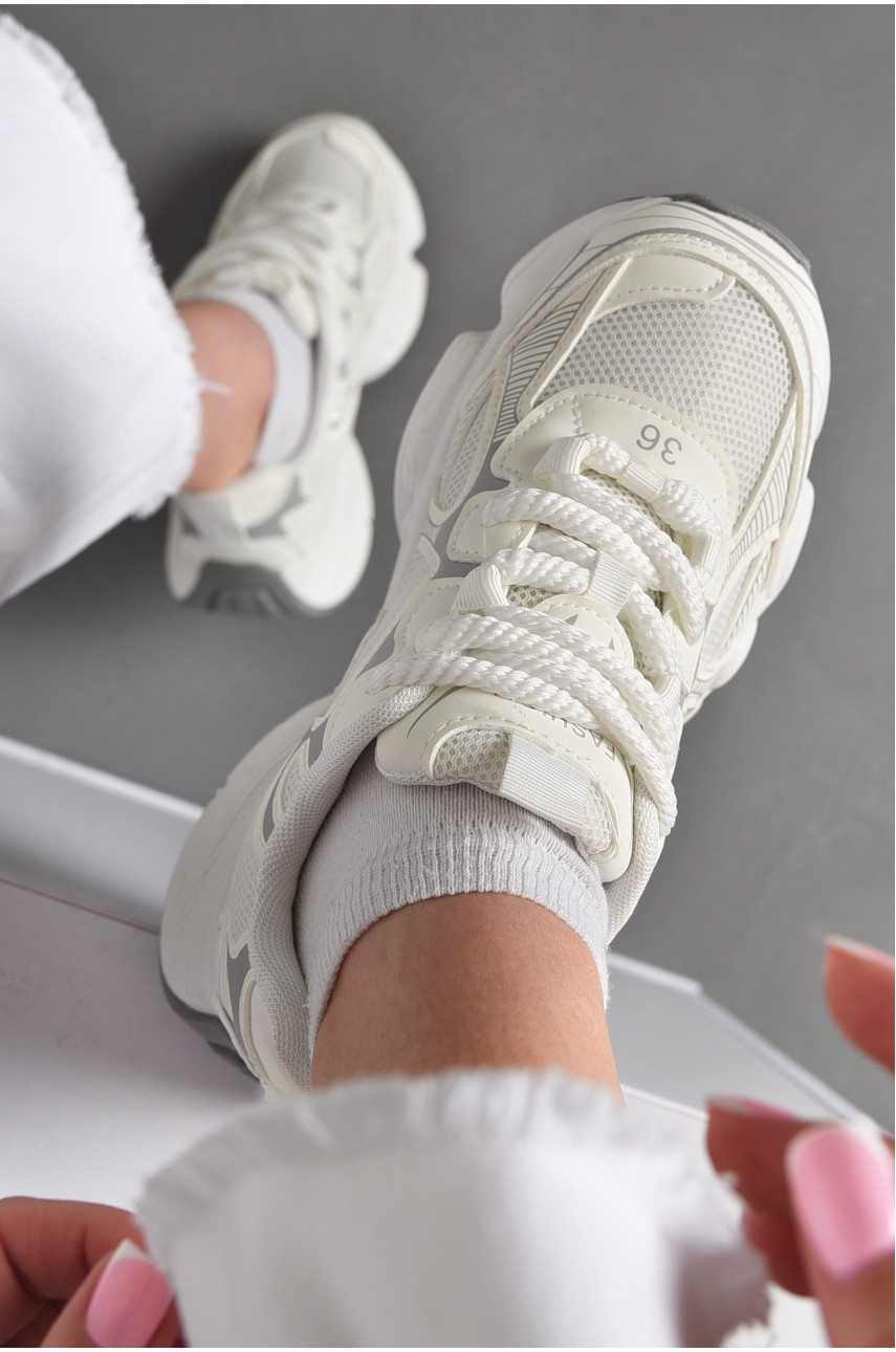Кросівки жіночі білого кольору на шнурівці 803-2 178090