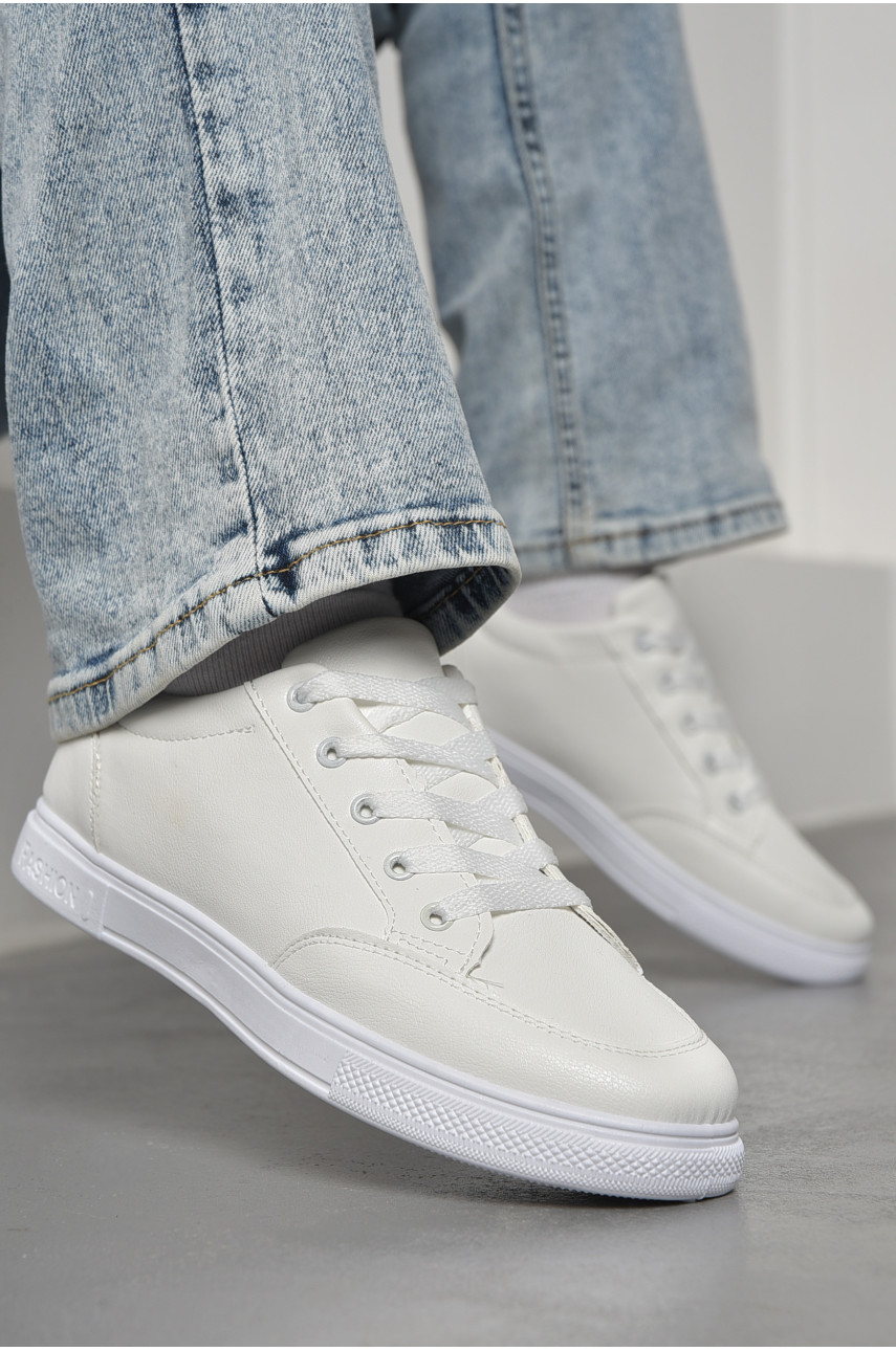 Кросівки жіночі білого кольору на шнурівці 88-66-1 178193