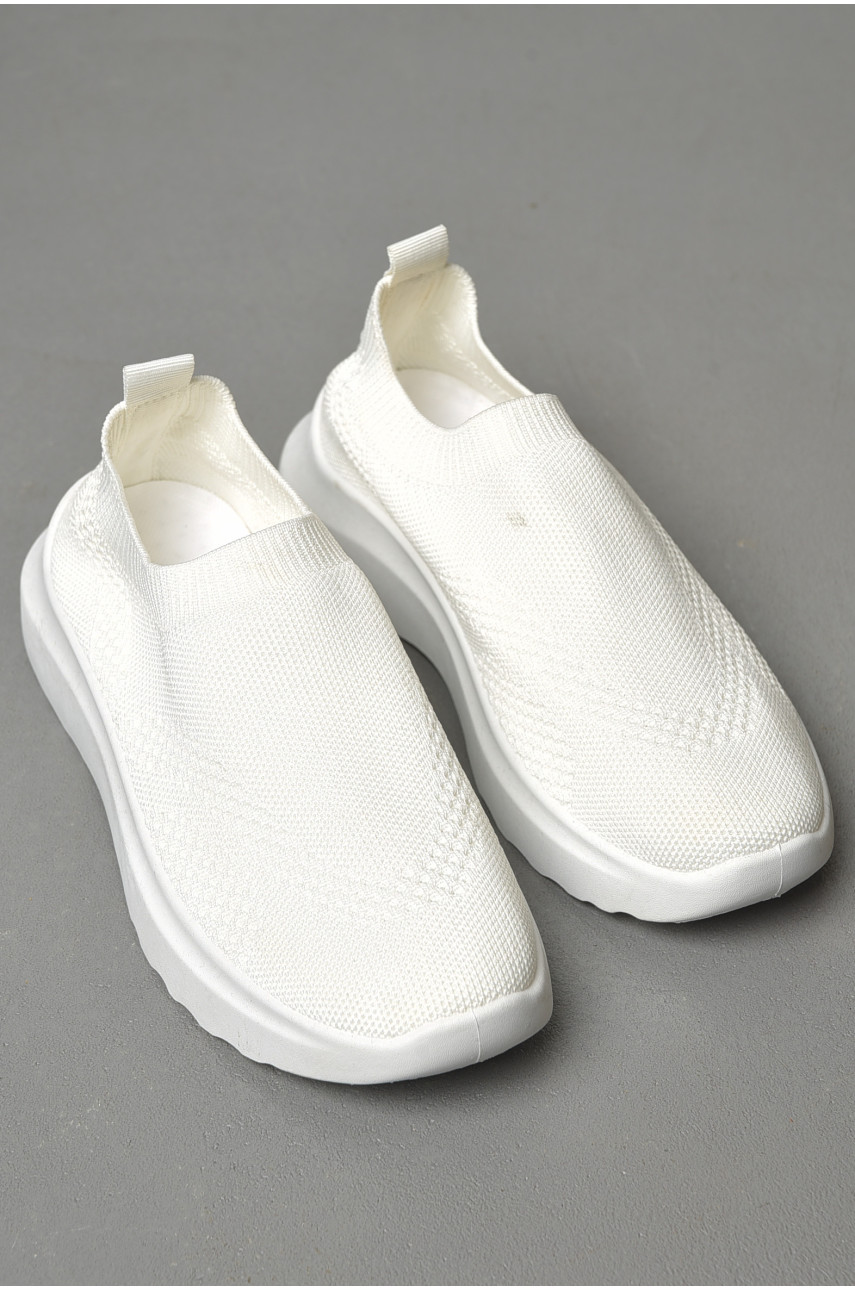 Кросівки жіночі білого кольору текстиль М002-2 178411