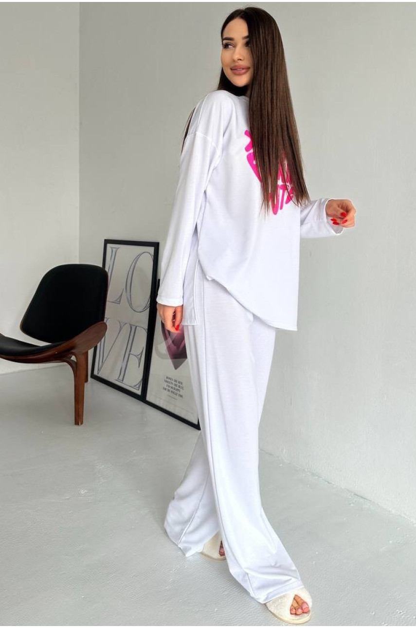 Костюм жіночий білого кольору 4453 178944