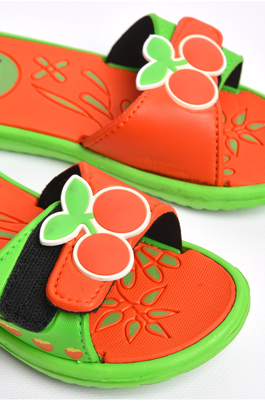 Шльопанці дитячі для дівчинки зеленого кольоу з вишнею 6009-17а 181246