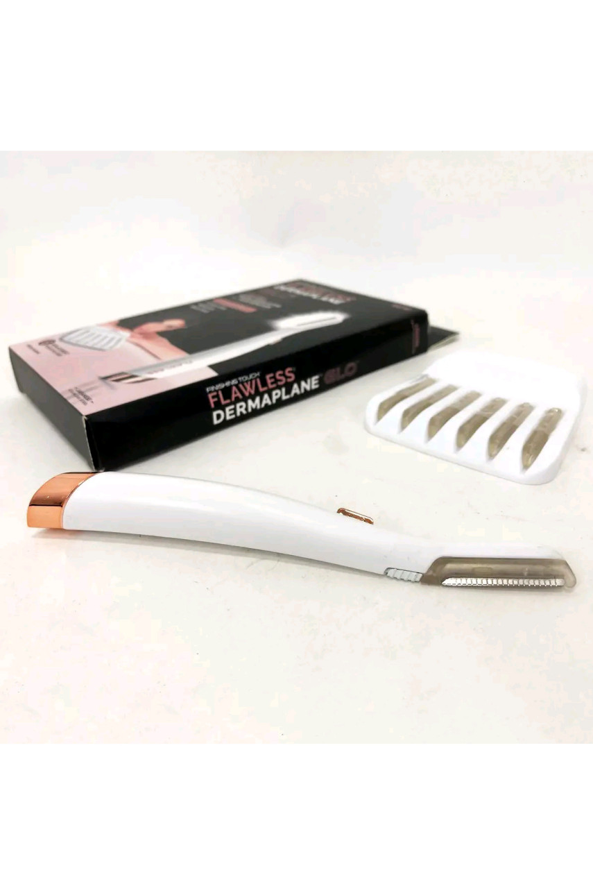 Триммер-эпилятор женский для лица Flawless Dermaplane Glo 181676