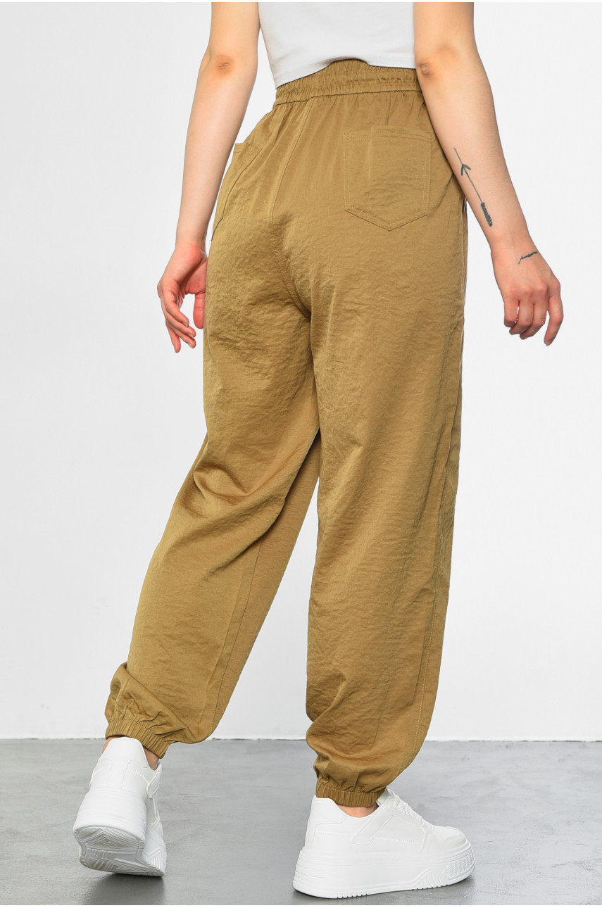 Штани жіночі напівбатальні однотонні темно-бежевого кольору А4096-1 182922