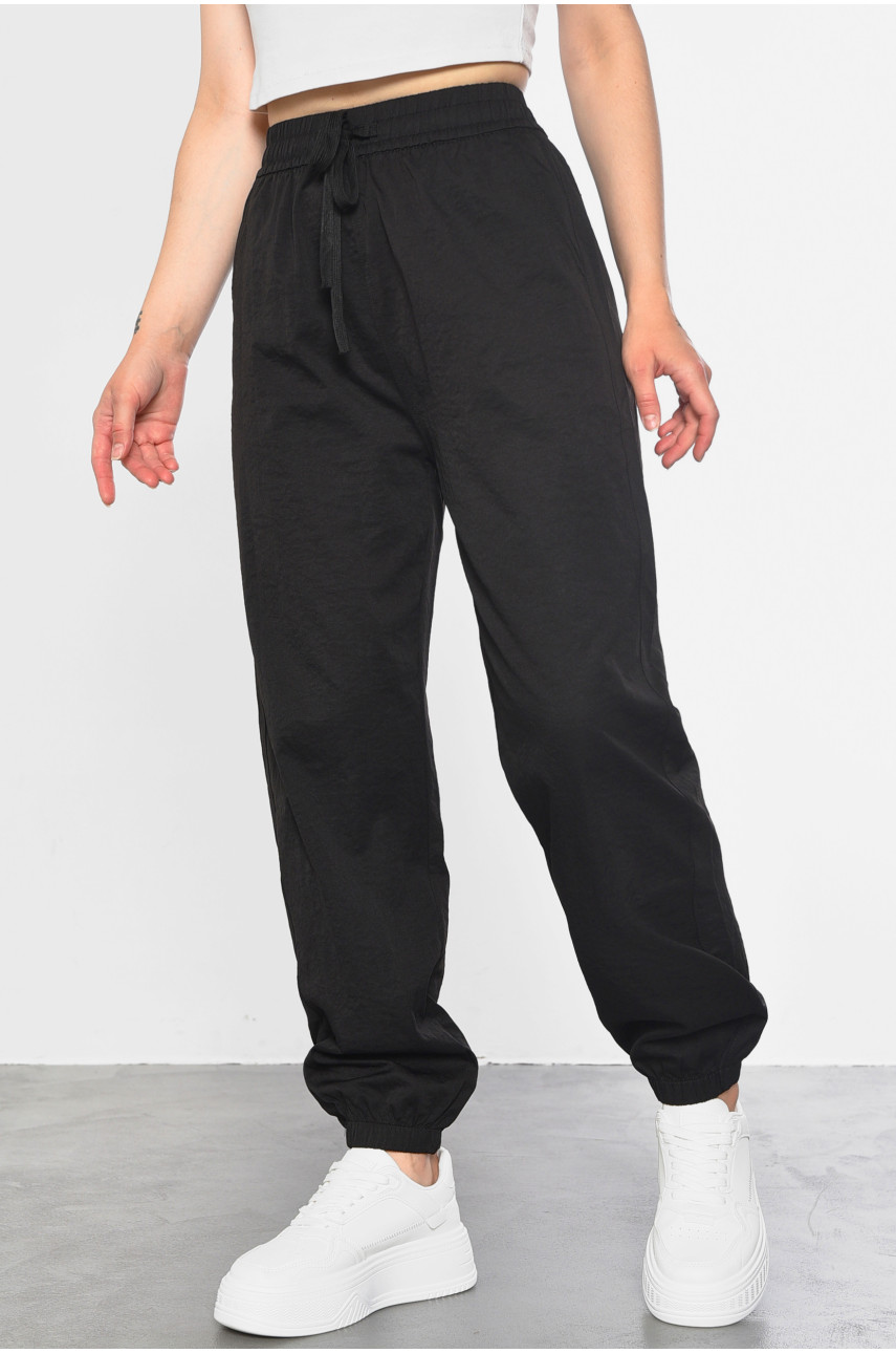 Штаны женские однотонные черного цвета 9500 182933 Штаны женские однотонные черного цвета 9500 182933