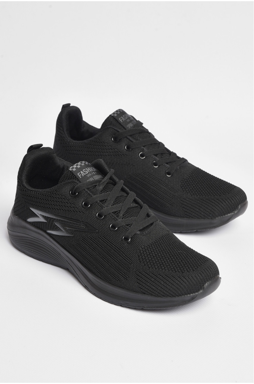 Кроссовки мужские черного цвета на шнуровке 182990 Кроссовки мужские черного цвета на шнуровке 182990