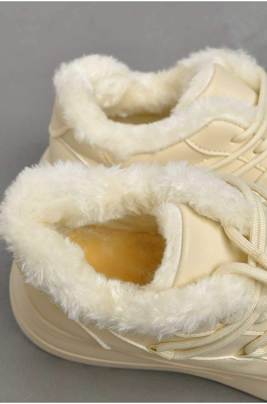 Кроссовки женские на меху светло-бежевого цвета 546-278 183582