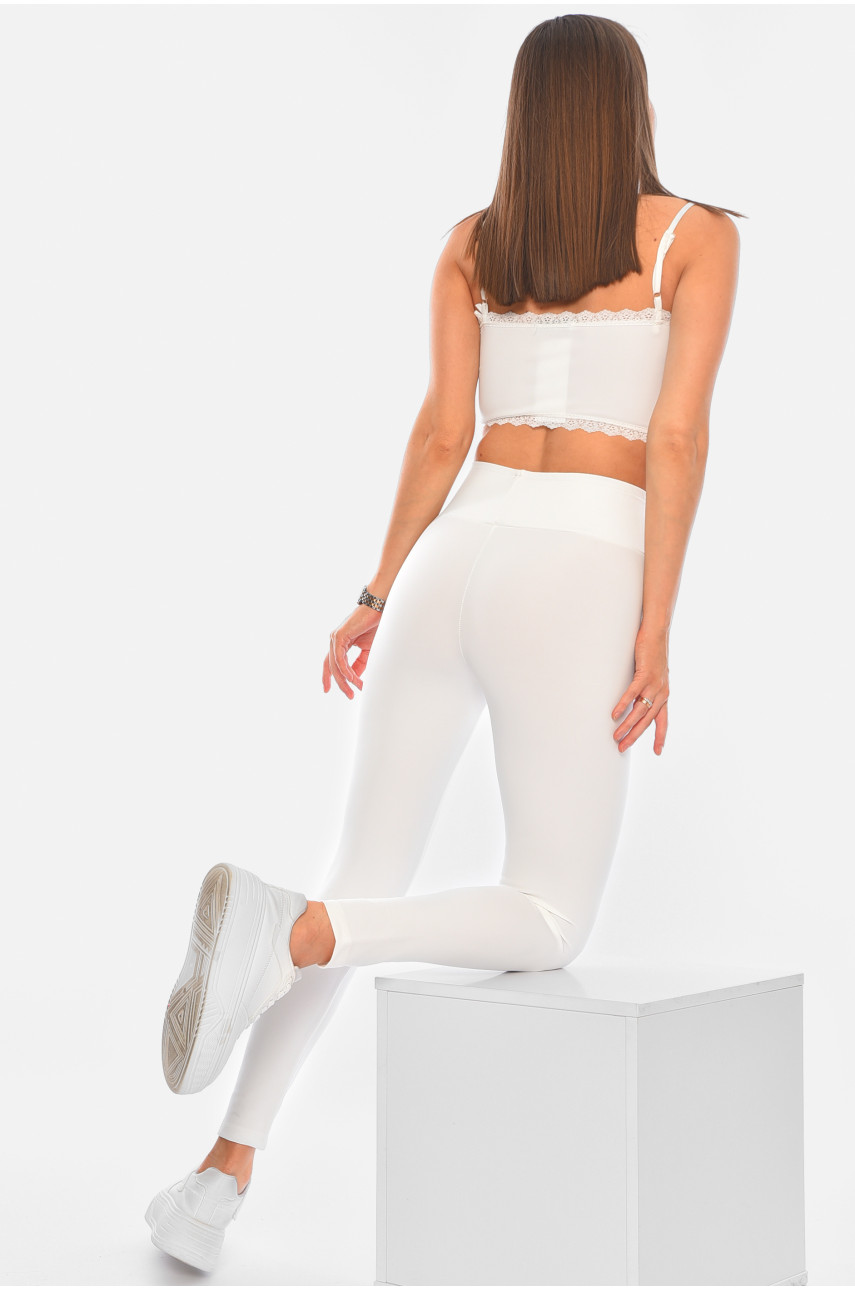 Костюм жіночий літній білого кольору 185478