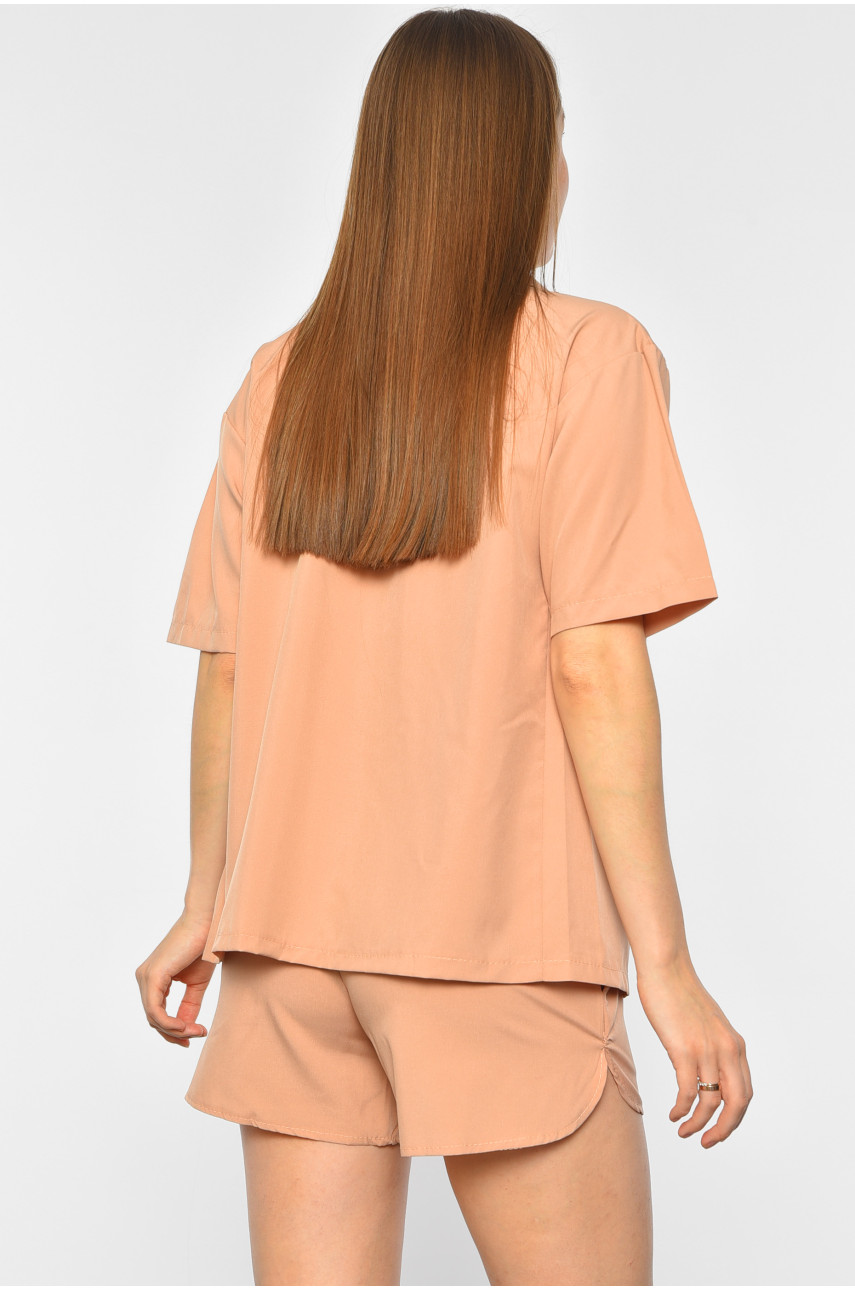 Костюм жіночий однотонний бежевого кольору 186179 Костюм жіночий однотонний бежевого кольору 186179