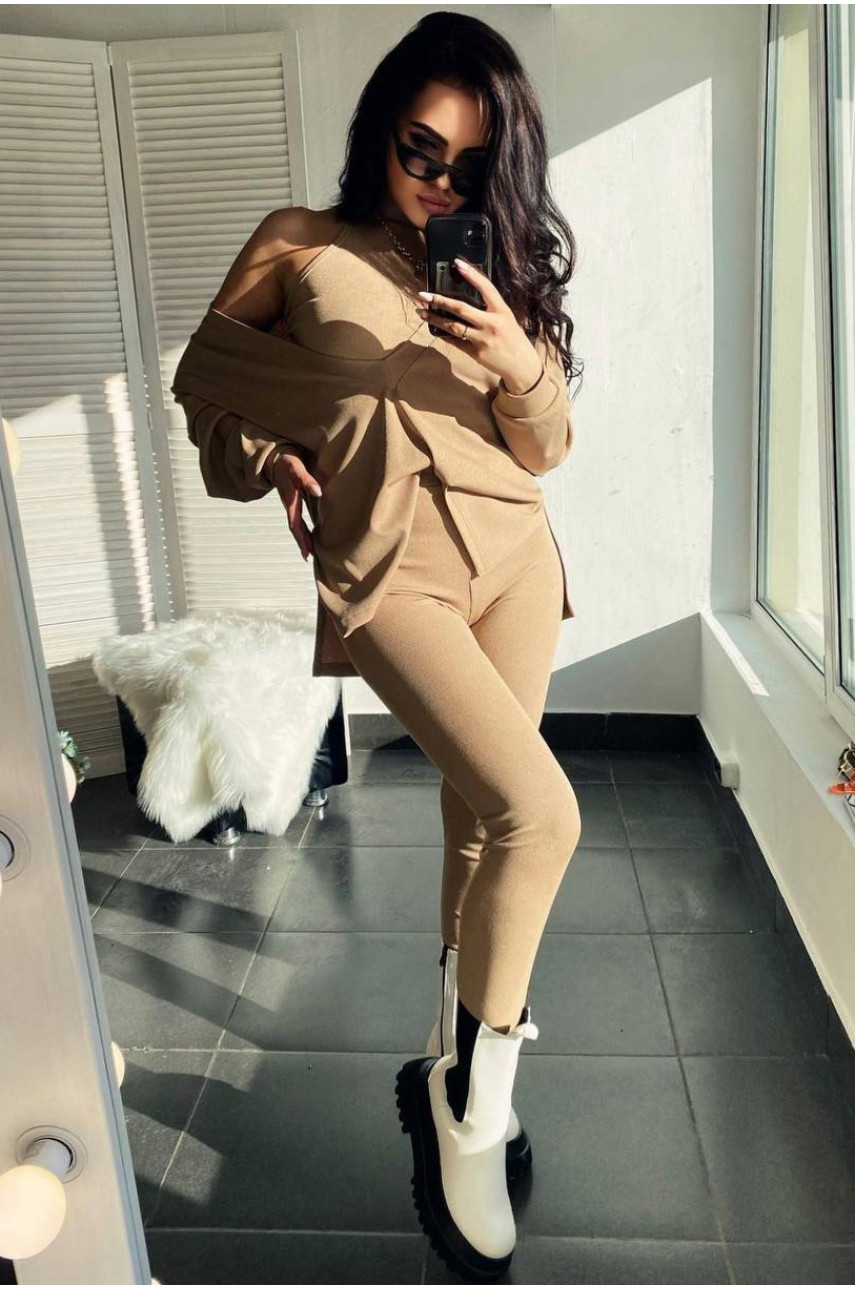 Костюм жіночий у рубчик бежевого кольору 1313 186908 Костюм жіночий у рубчик бежевого кольору 1313 186908