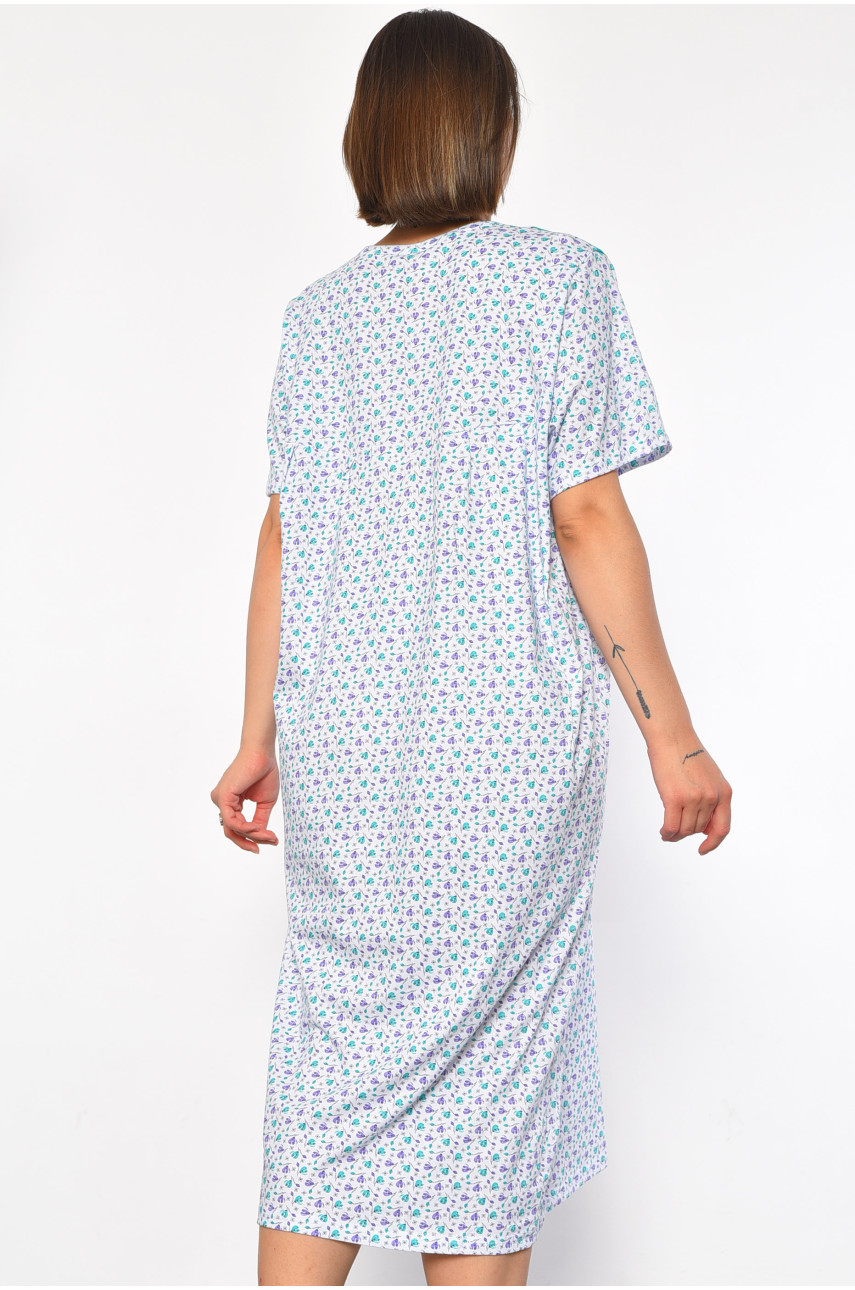 Нічна сорочка напівбатальна жіноча білого  кольору з квітковим принтом 101 187046