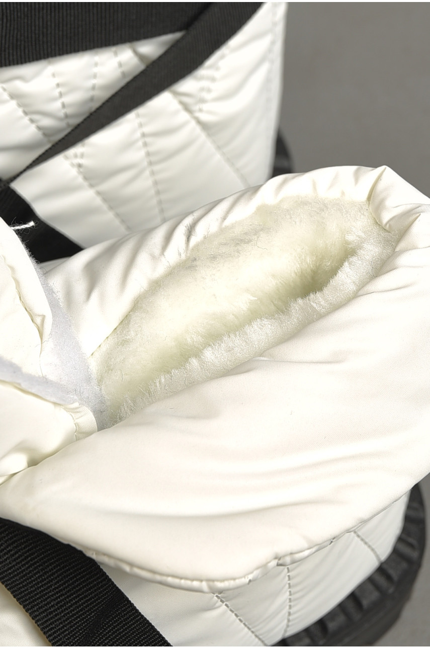 Дутики жіночі на хутрі білого кольору 18-2 187172 Дутики жіночі на хутрі білого кольору 18-2 187172