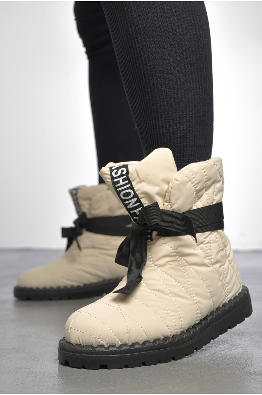 Дутики жіночі на хутрі бежевого кольору 18-3 187174