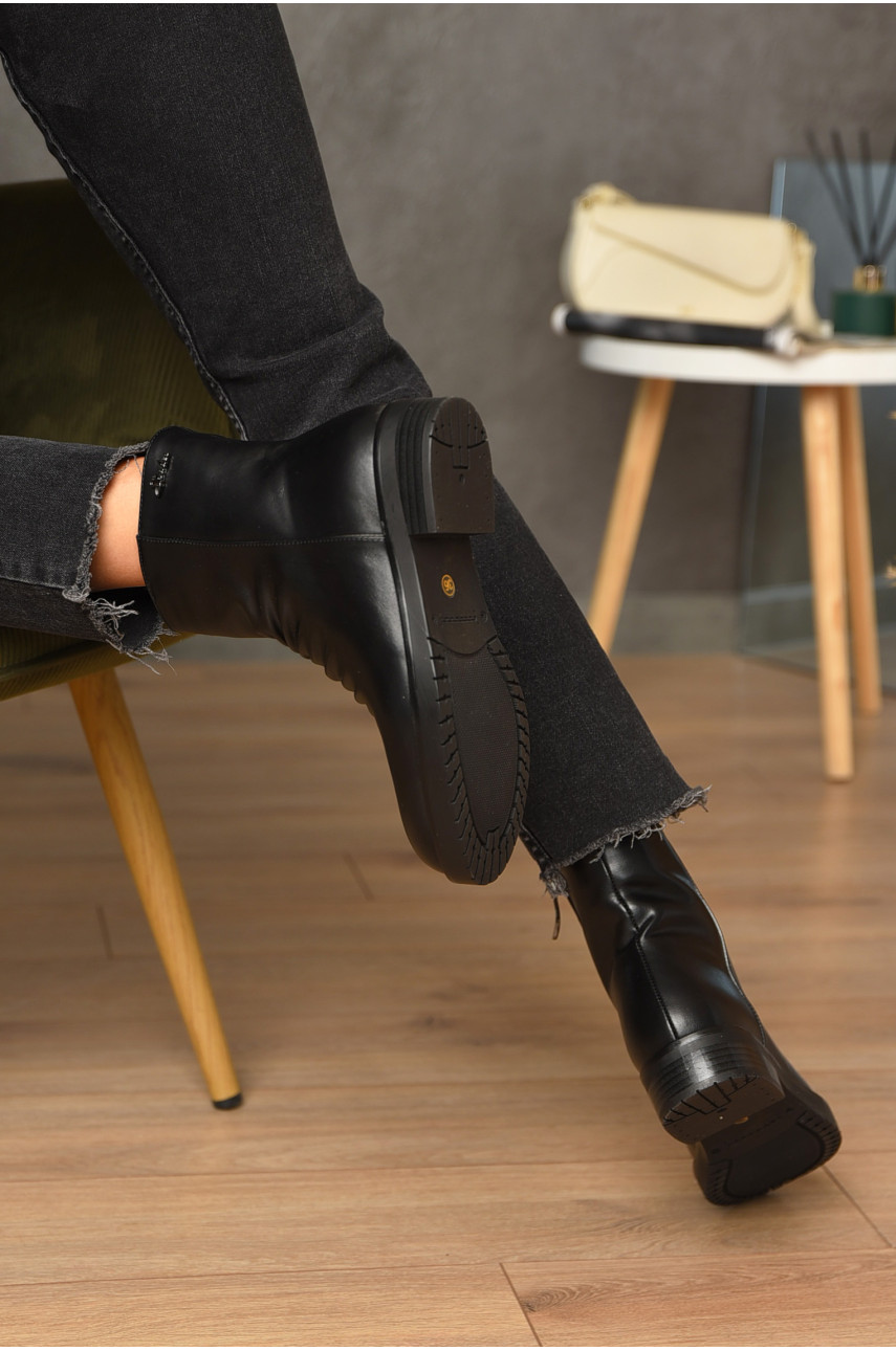 Полусапоги женские демисезонные на молнии черного цвета 4547 187770