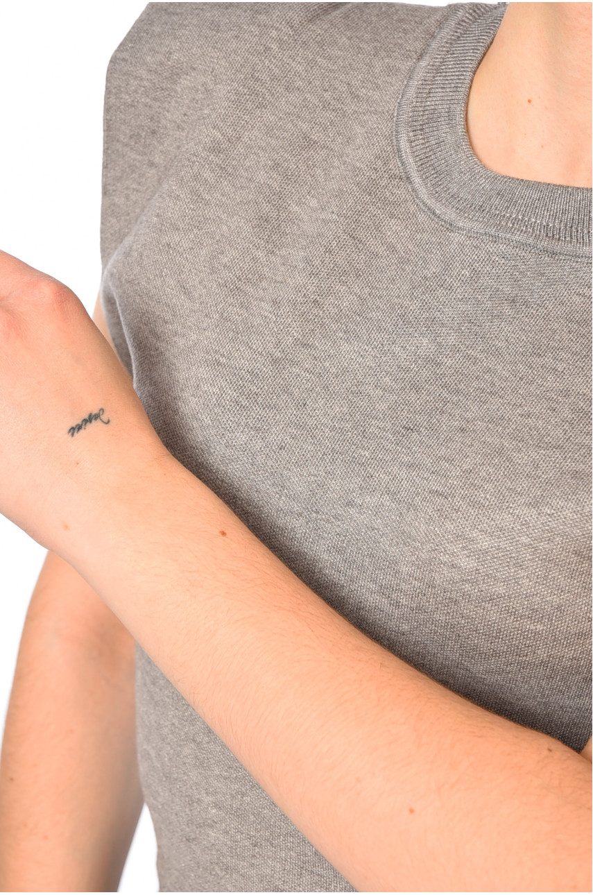 Жилет женский трикотажный серого цвета 187931