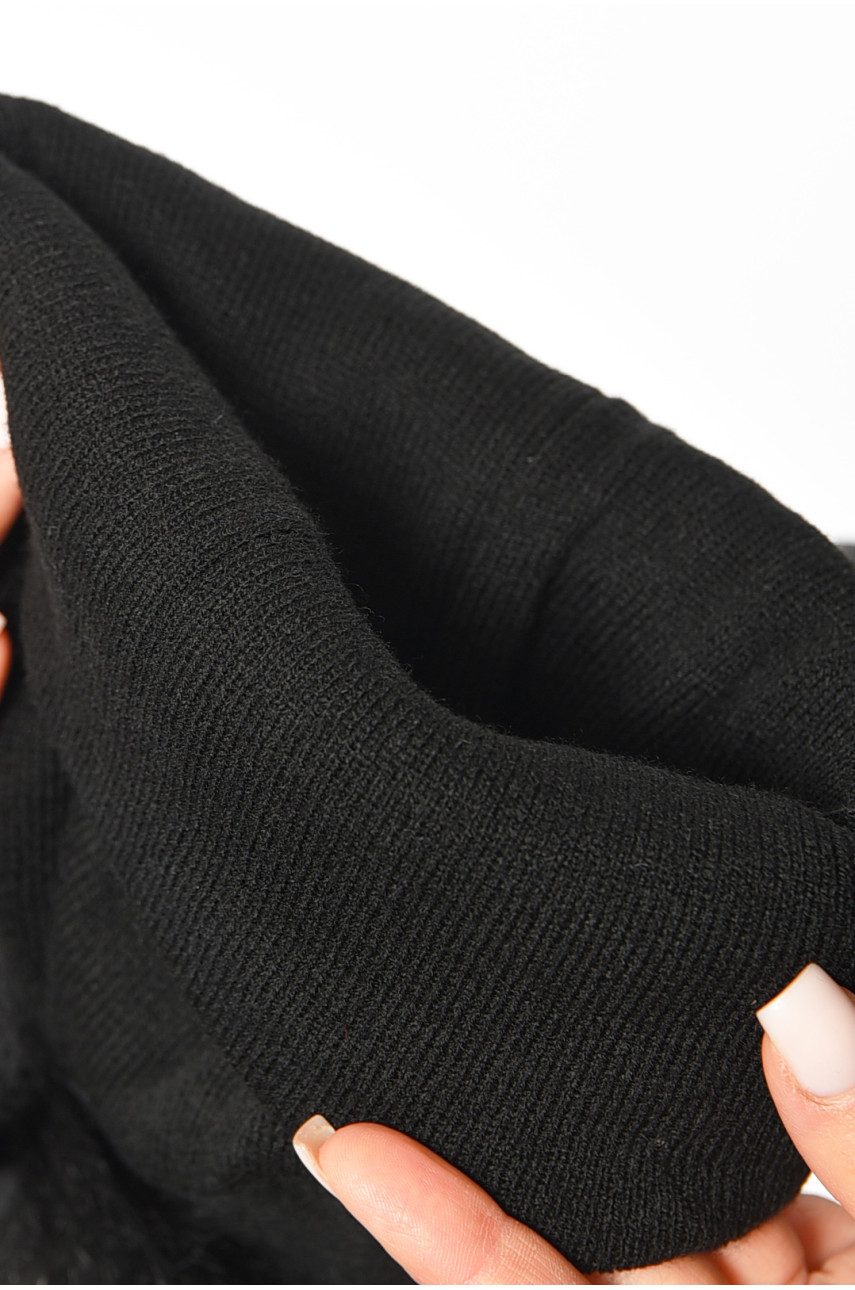 Шапка жіноча демісезонна однотонна з бубоном чорного кольору 188207 Шапка жіноча демісезонна однотонна з бубоном чорного кольору 188207