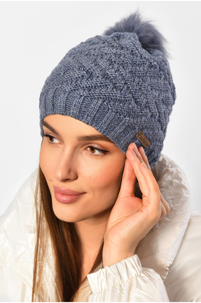 Шапка женская зимняя на флисе однотонная с бубоном голубого цвета 188213 Шапка женская зимняя на флисе однотонная с бубоном голубого цвета 188213