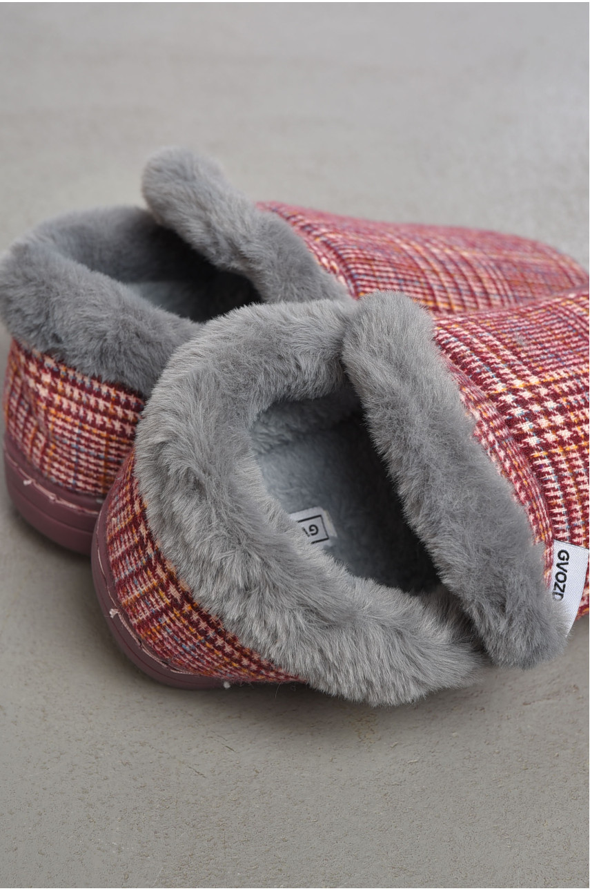 Тапочки домашние чуни женские бордового цвета D-40 188994 Тапочки домашние чуни женские бордового цвета D-40 188994