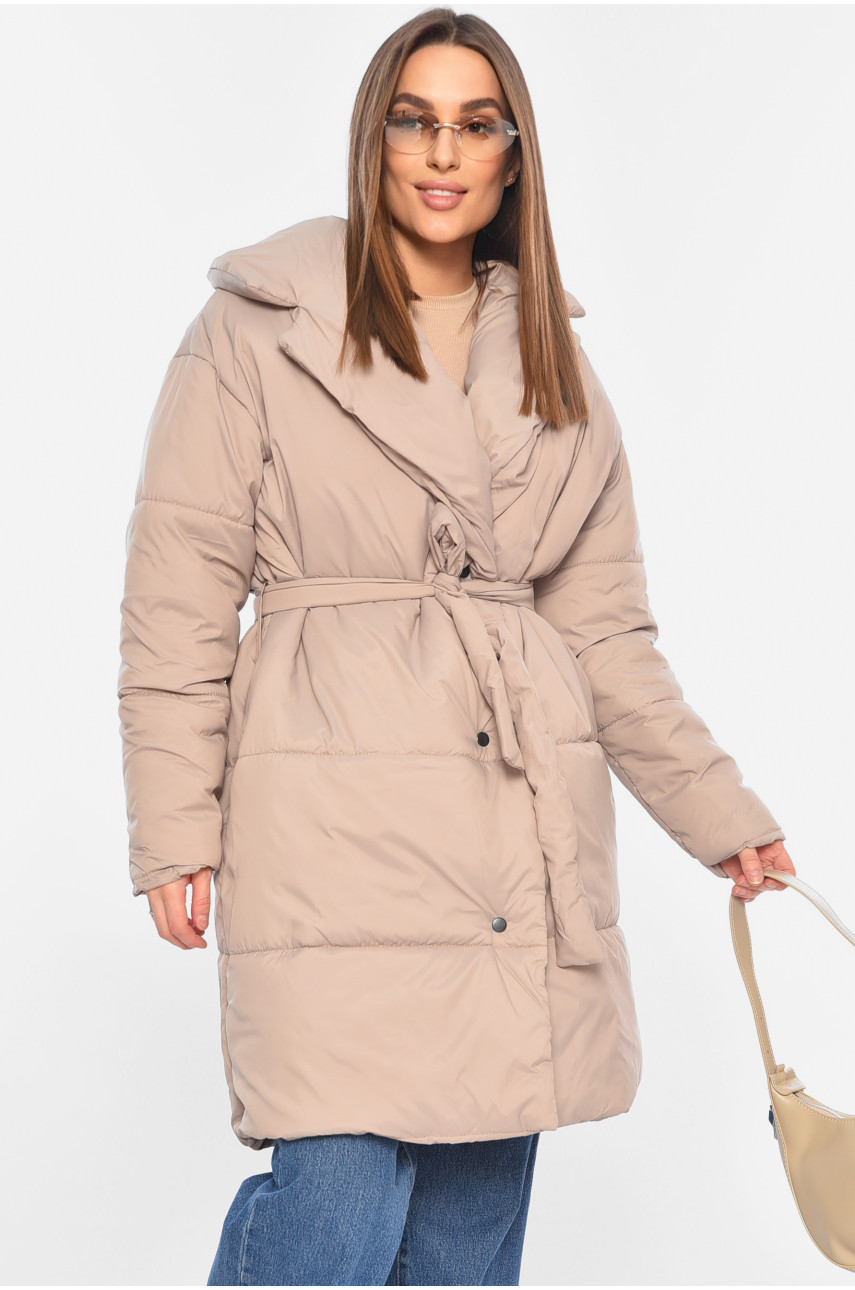 Куртка жіноча демісезонна з поясом бежевого кольору 388 189053
