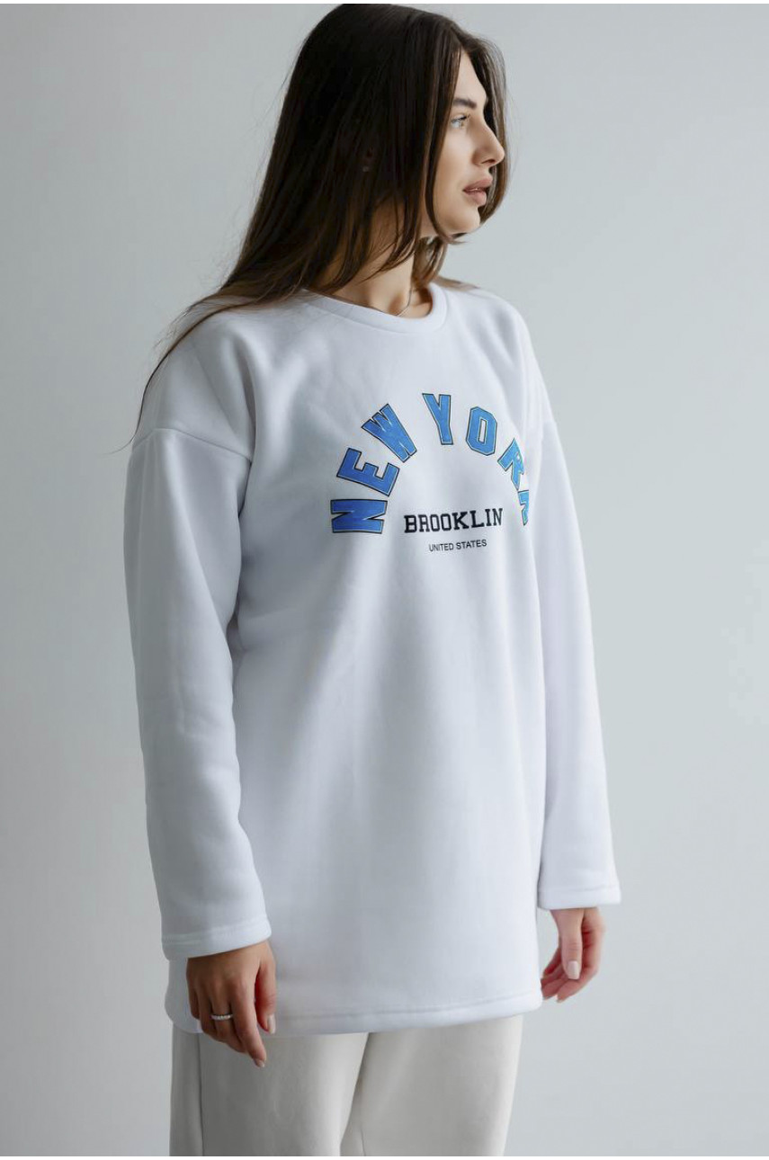 Свитшот женский на флисе белого цвета 189072