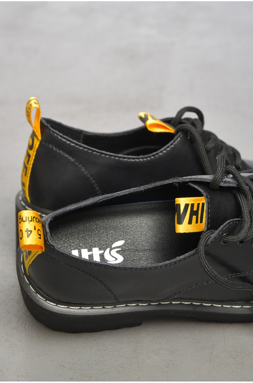 Лофери жіночі чорного кольору L101 189453