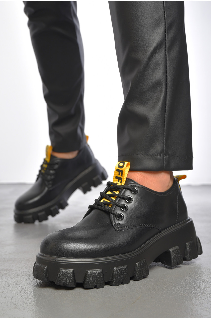 Лофери жіночі чорного кольору L105 189454