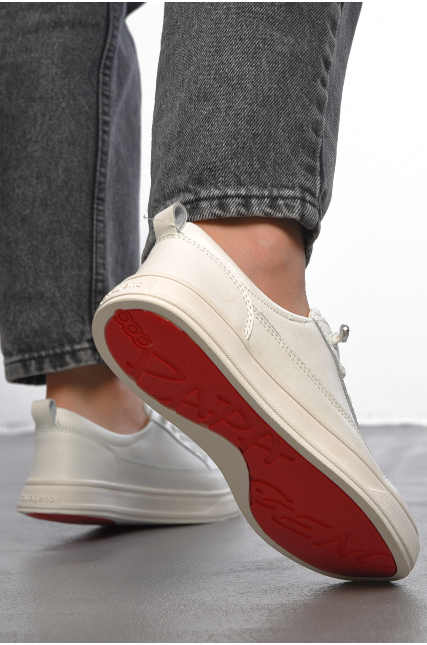 Кросівки жіночі білого кольору на шнурівці 888(7099) 189739