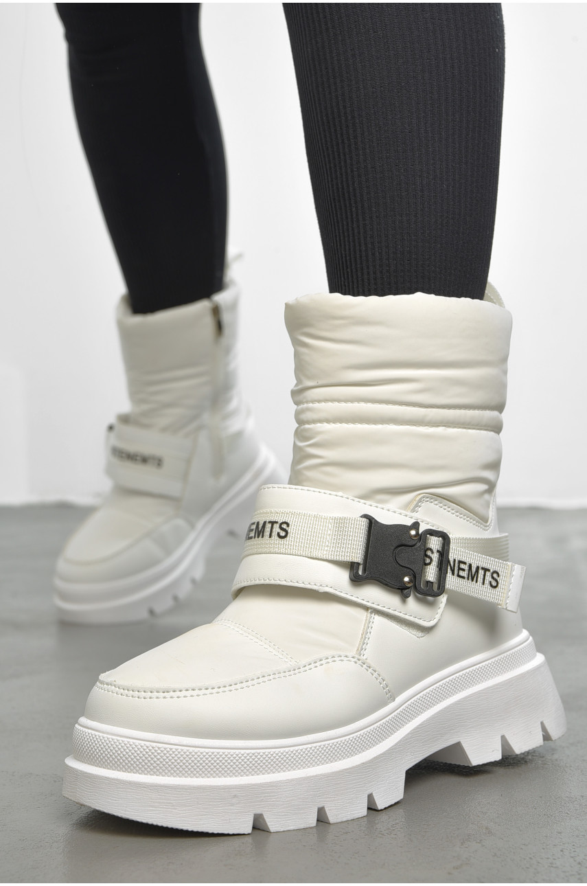 Полусапоги женские на меху белого цвета 27 189811