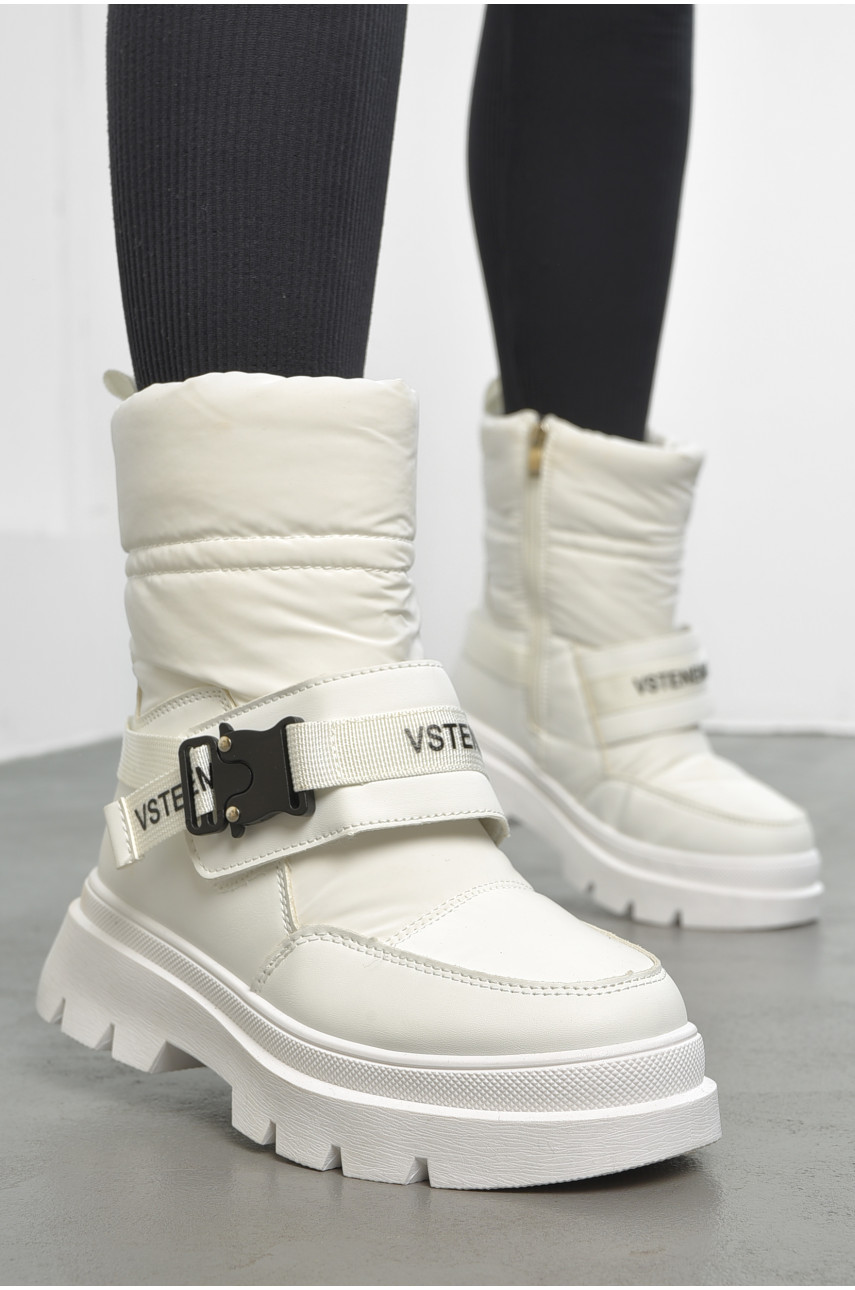 Полусапоги женские на меху белого цвета 27 189811