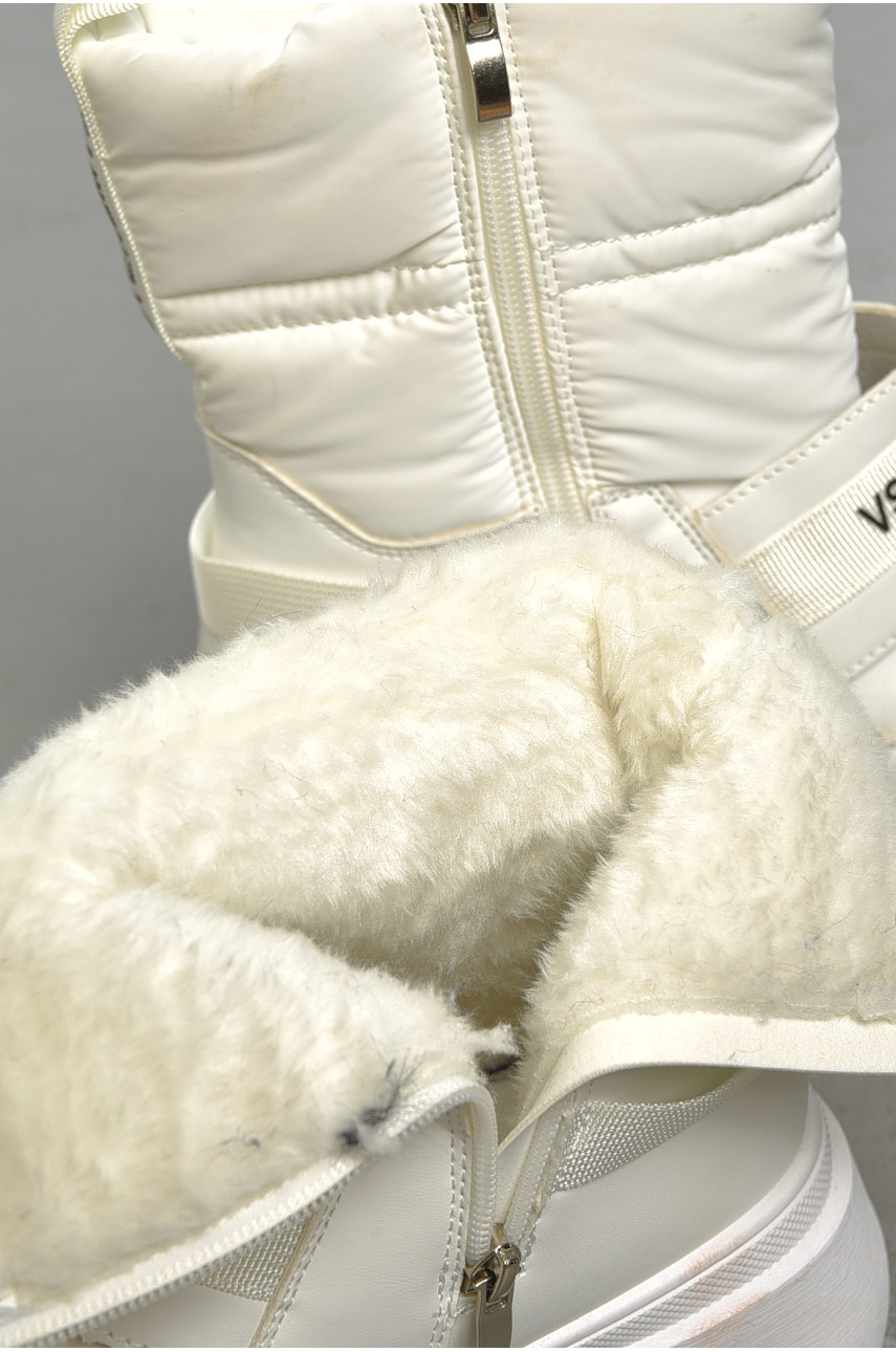 Полусапоги женские на меху белого цвета 27 189811