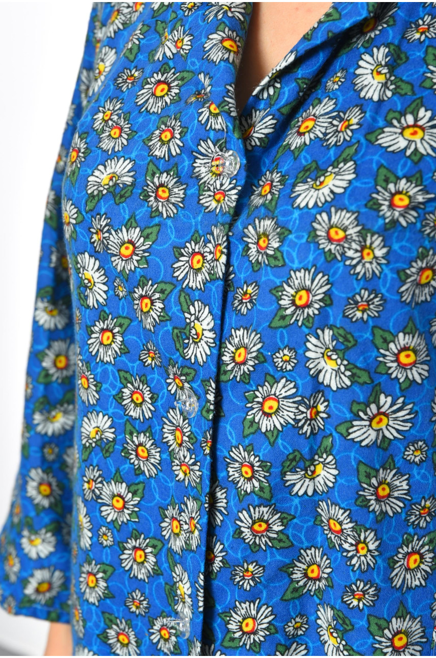 Халат женский байковый батальный синего цвета с цветочным принтом 190285
