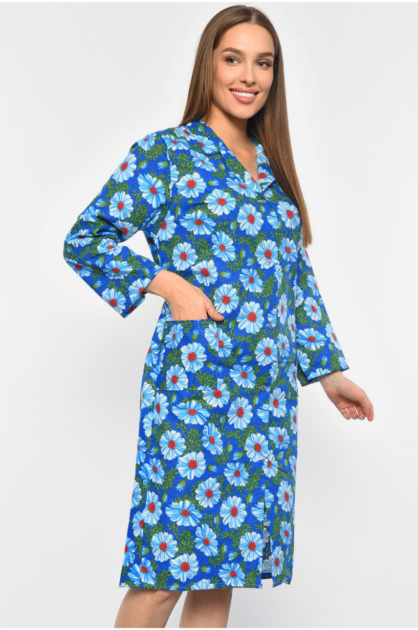 Халат женский байковый батальный синего цвета с цветочным принтом 190286